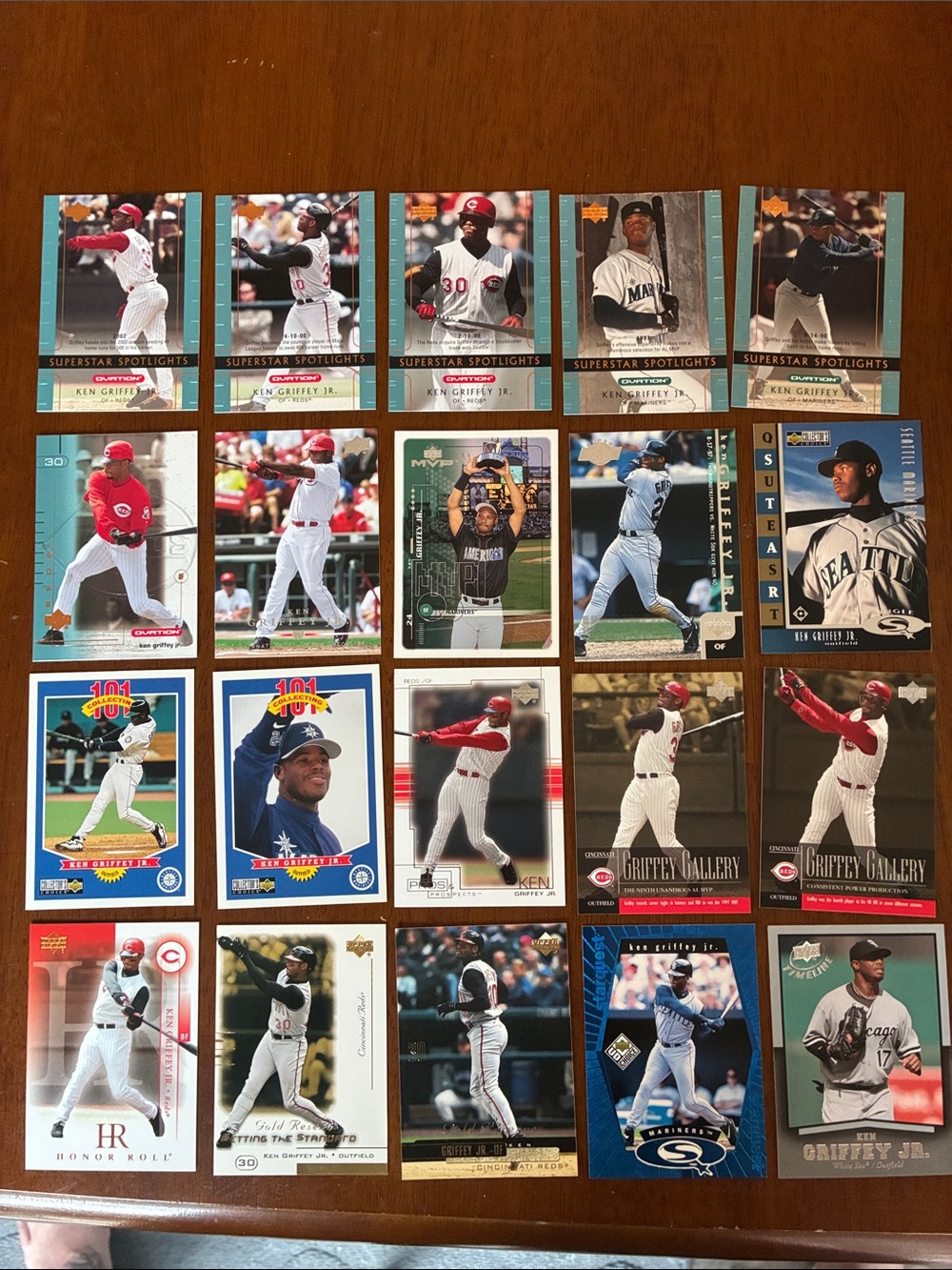 20 Card Ken Griffey Jr Lot